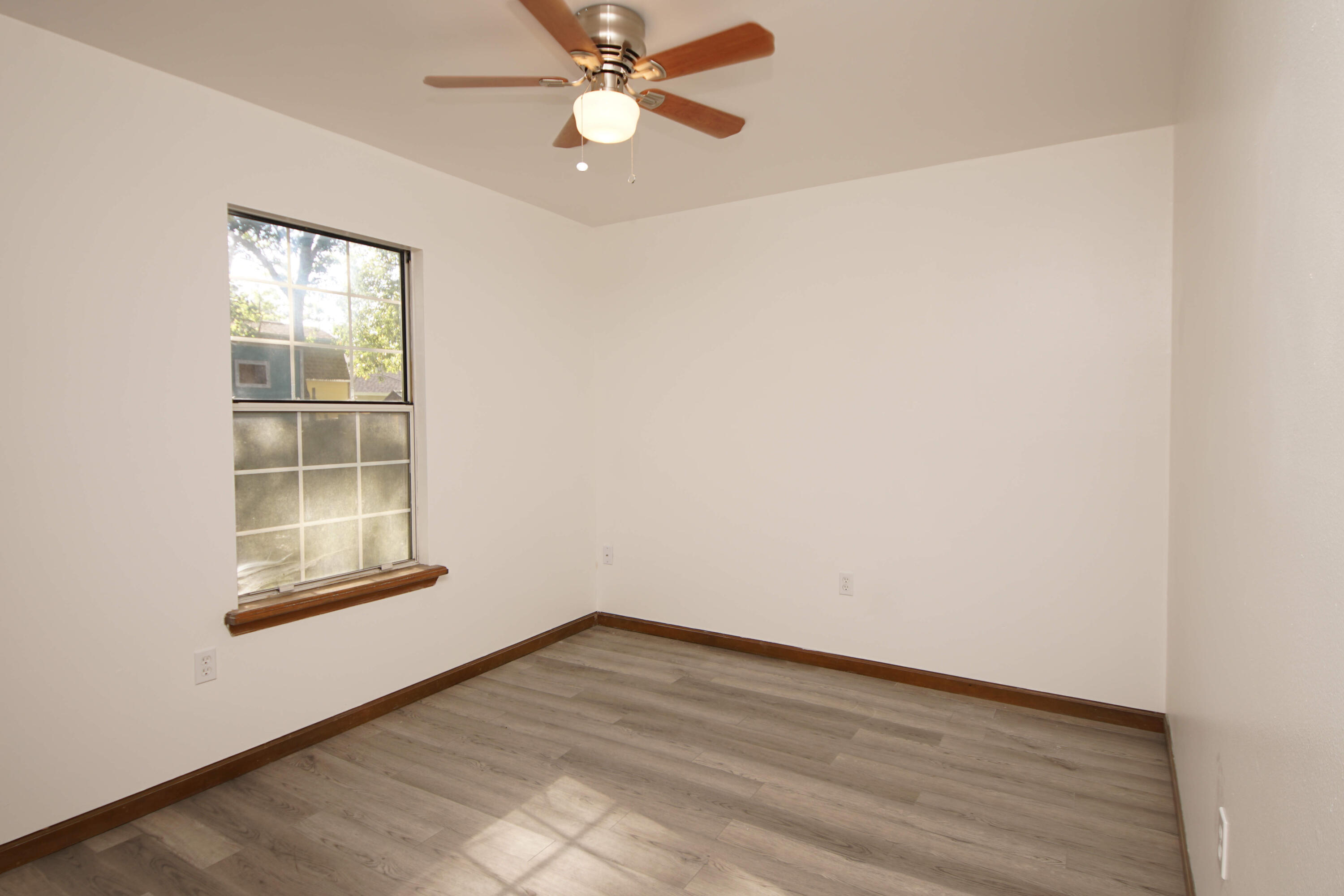 Valparaiso Pinecrest 6 - Residential Lease
