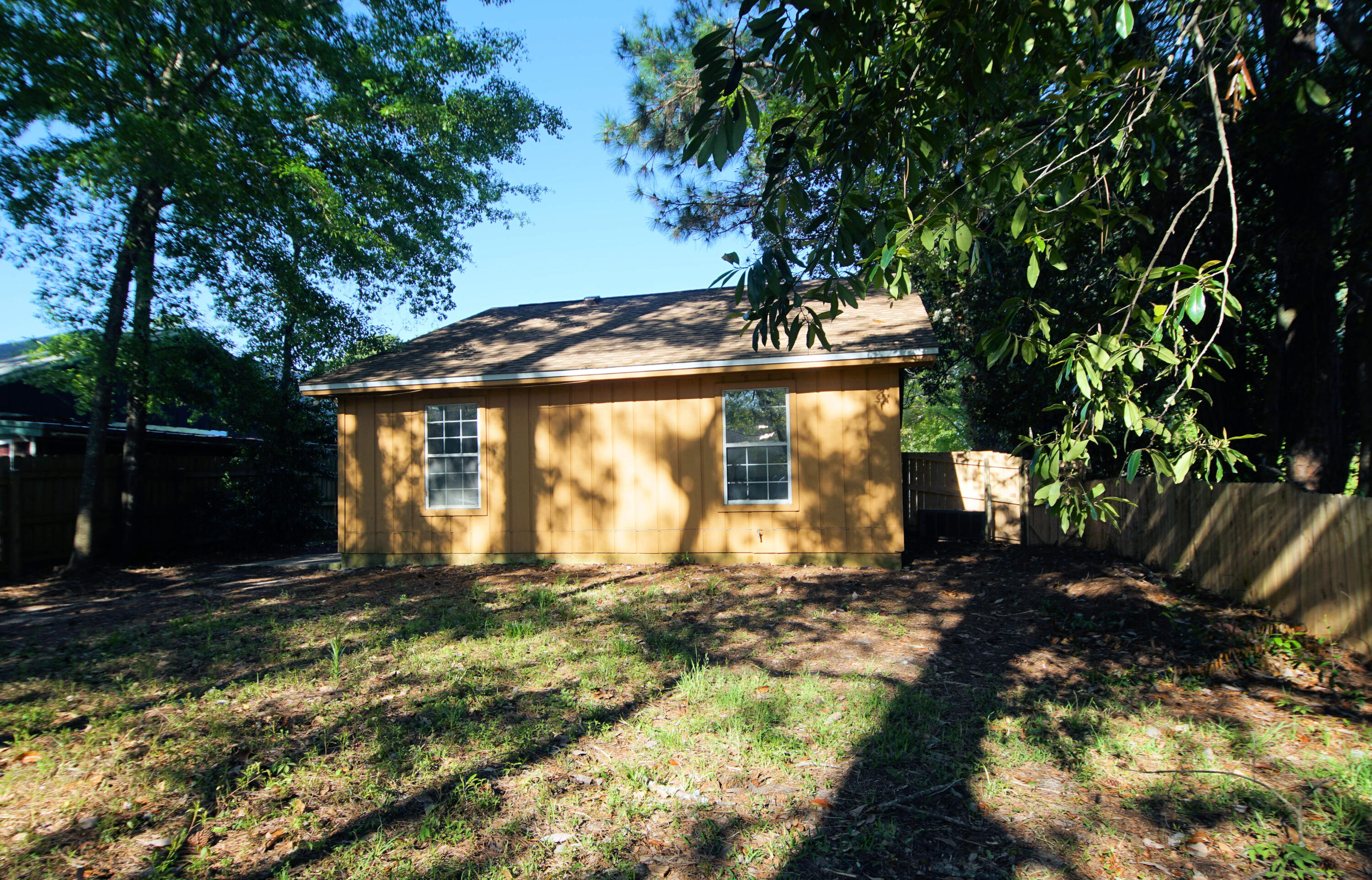 Valparaiso Pinecrest 6 - Residential Lease