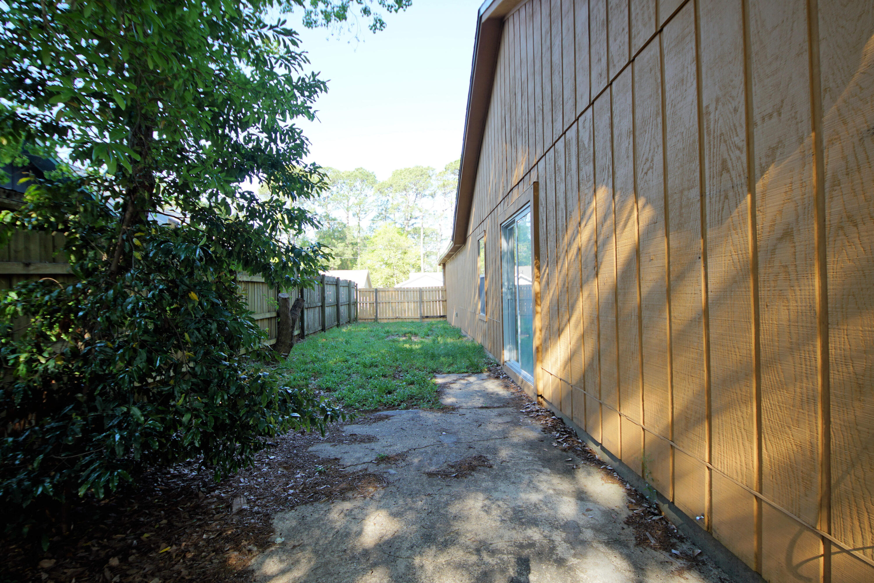 Valparaiso Pinecrest 6 - Residential Lease