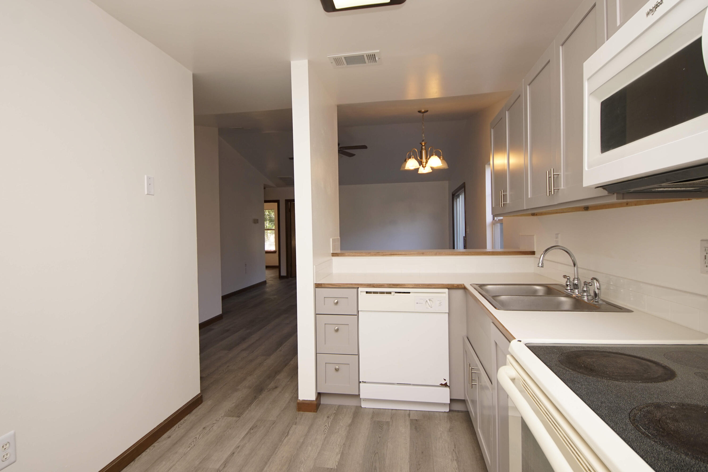 Valparaiso Pinecrest 6 - Residential Lease