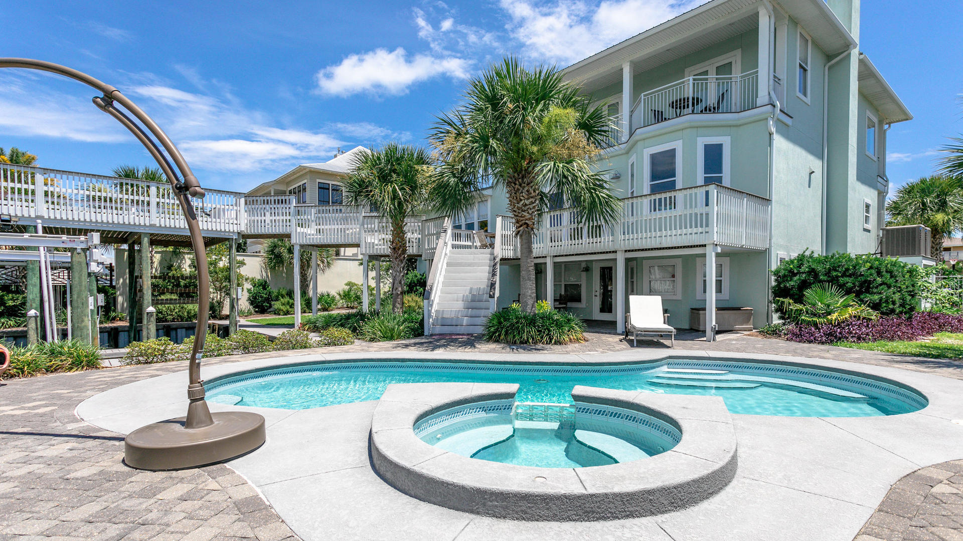HOLIDAY ISLE - Residential