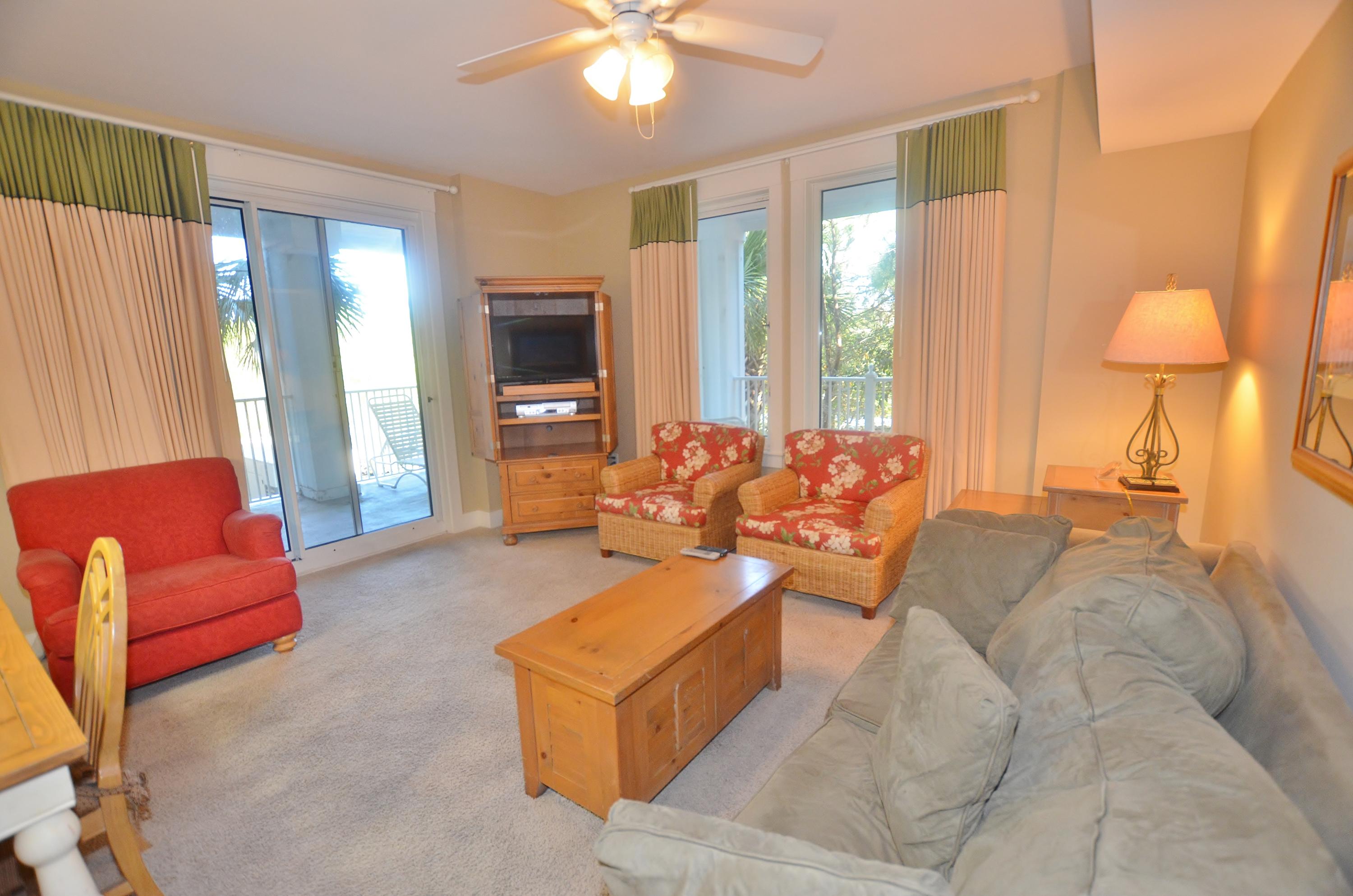 PILOT HOUSE - Residential Lease