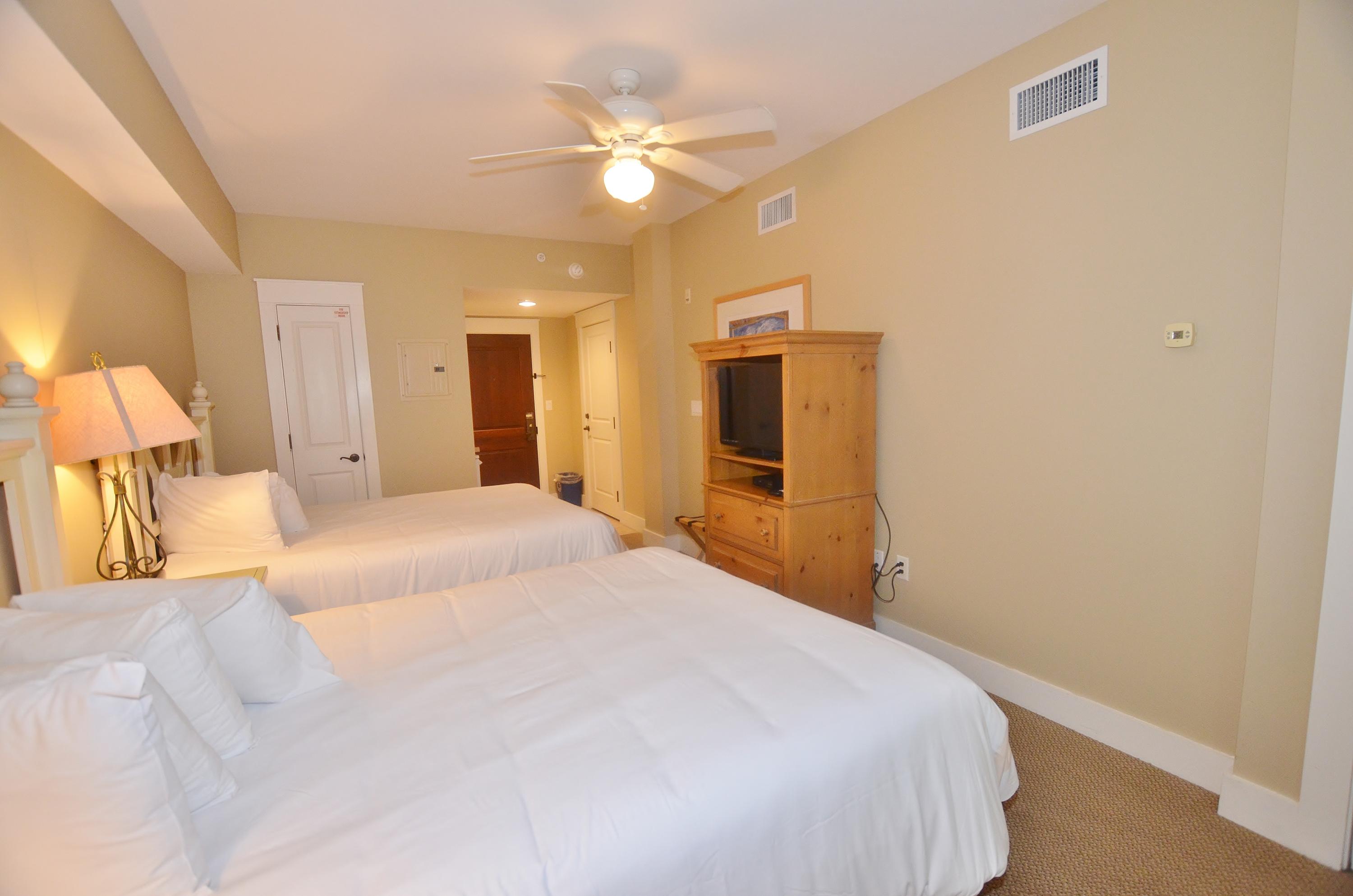 PILOT HOUSE - Residential Lease