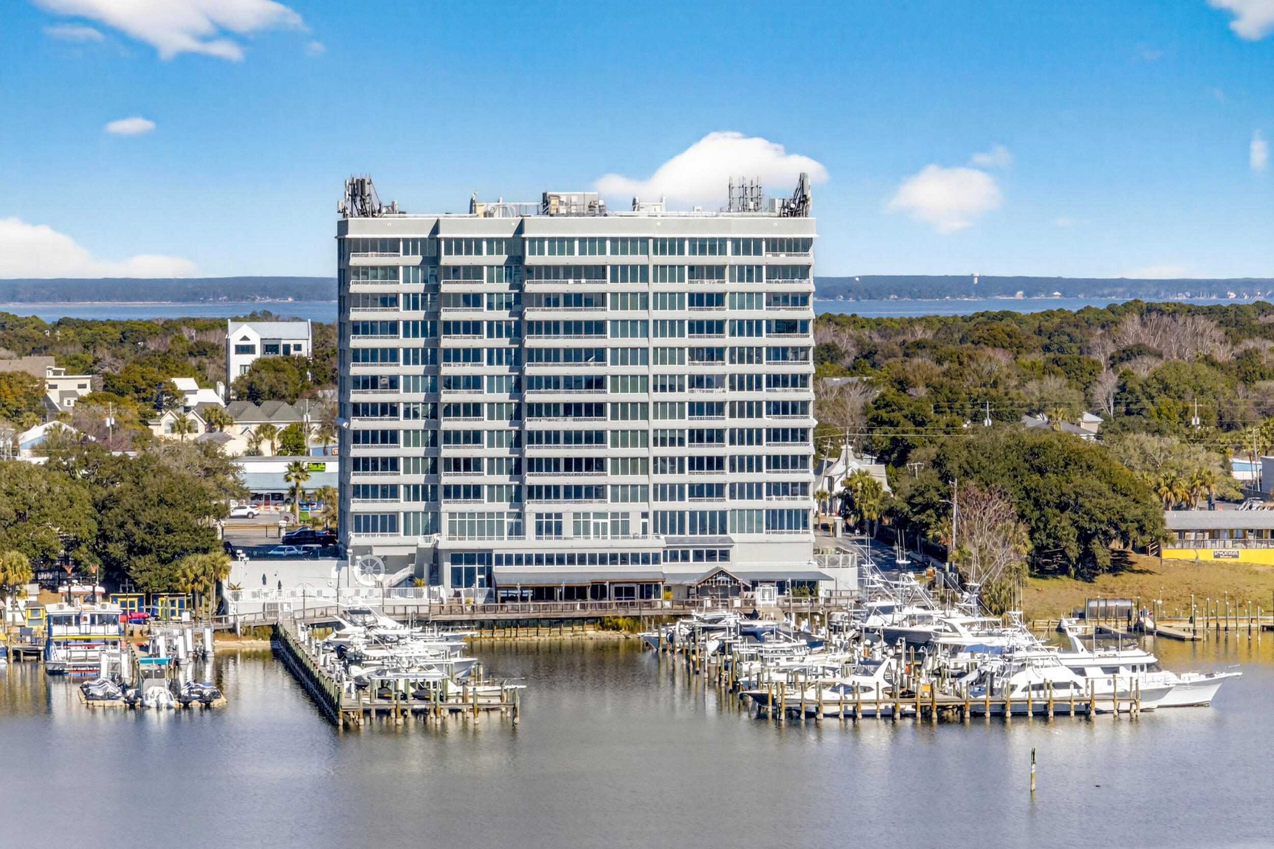DESTIN YACHT CLUB - Residential