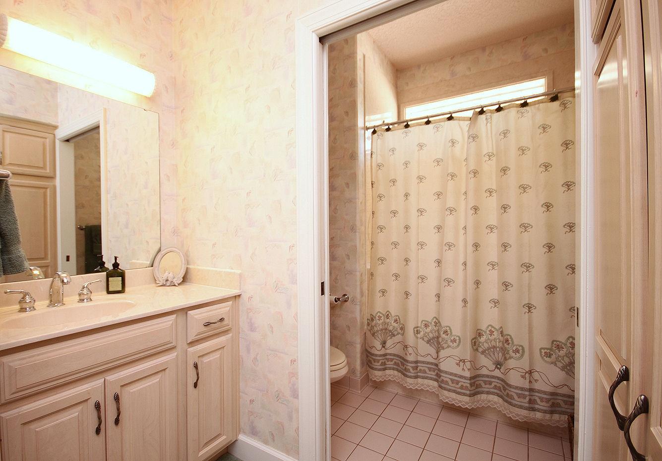 TWIN BAY ESTATES - Residential