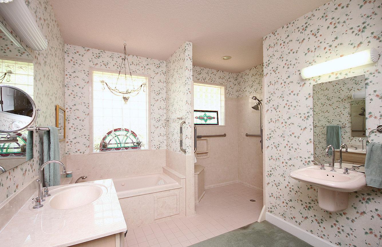 TWIN BAY ESTATES - Residential