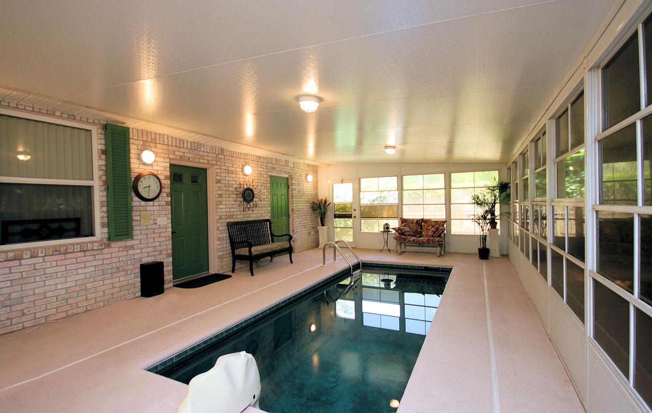 TWIN BAY ESTATES - Residential