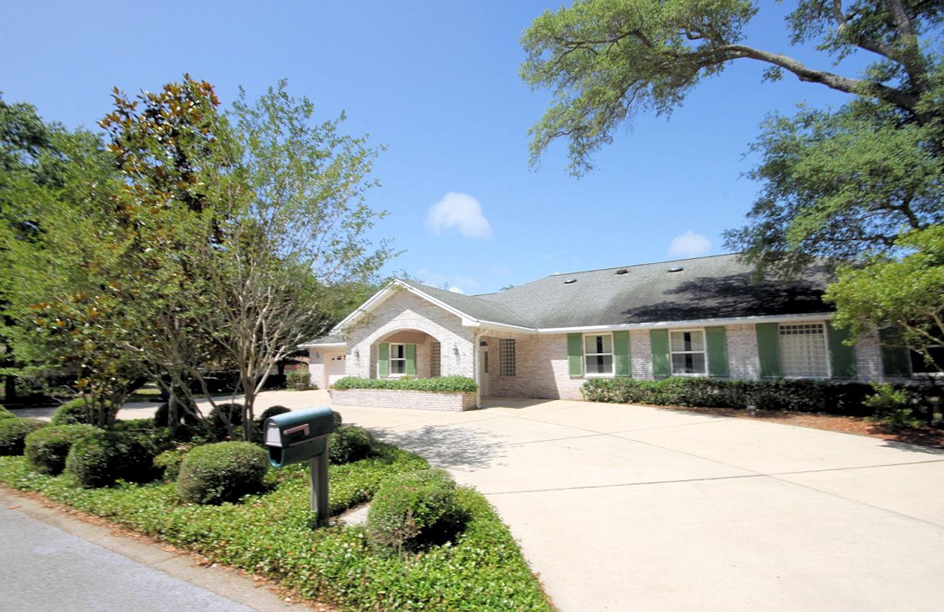 TWIN BAY ESTATES - Residential