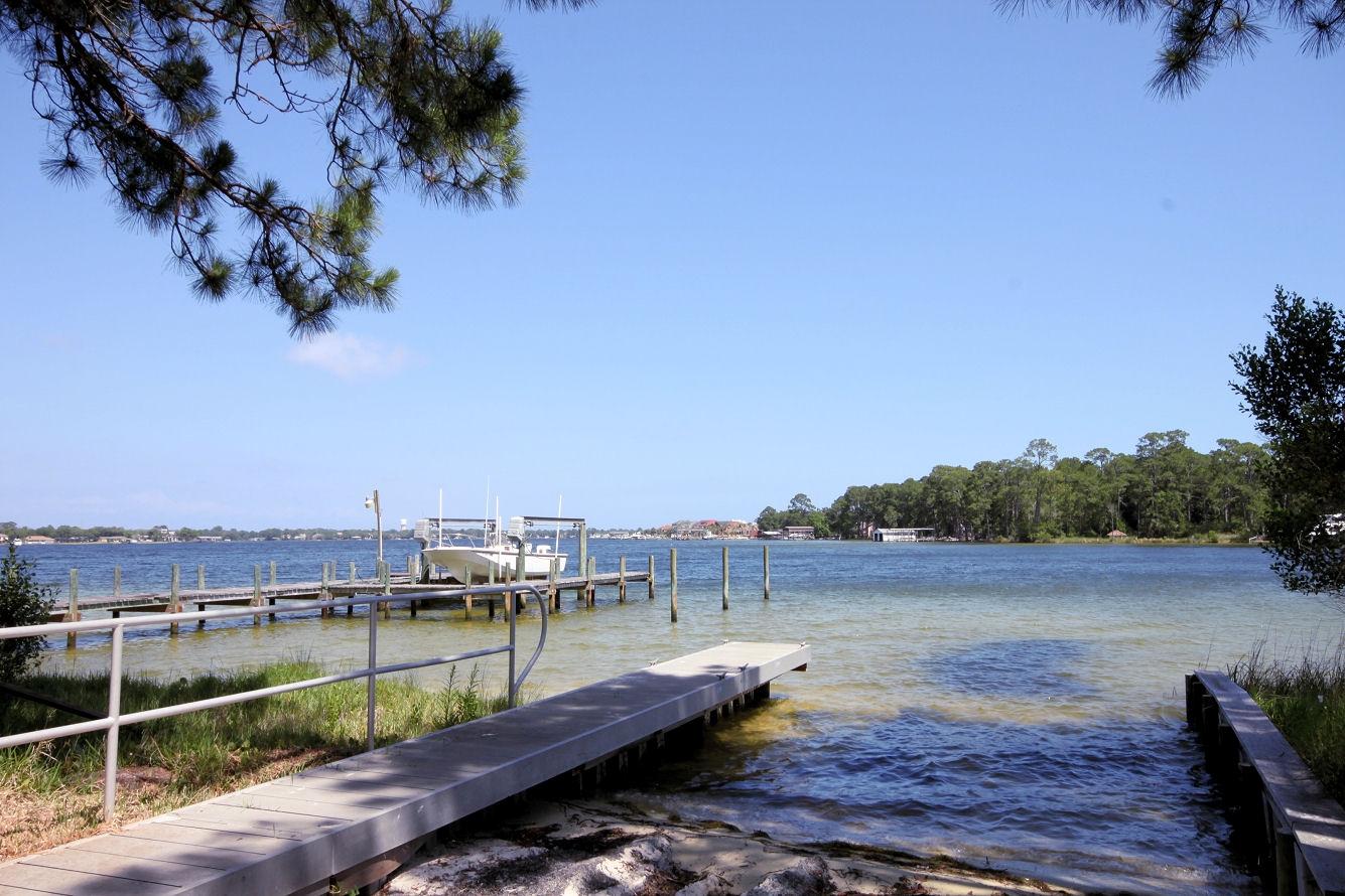 TWIN BAY ESTATES - Residential