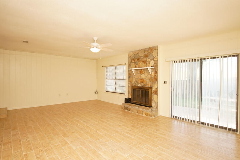 TANGLEWOOD 1ST ADDN LOT 43 BLK A - Residential