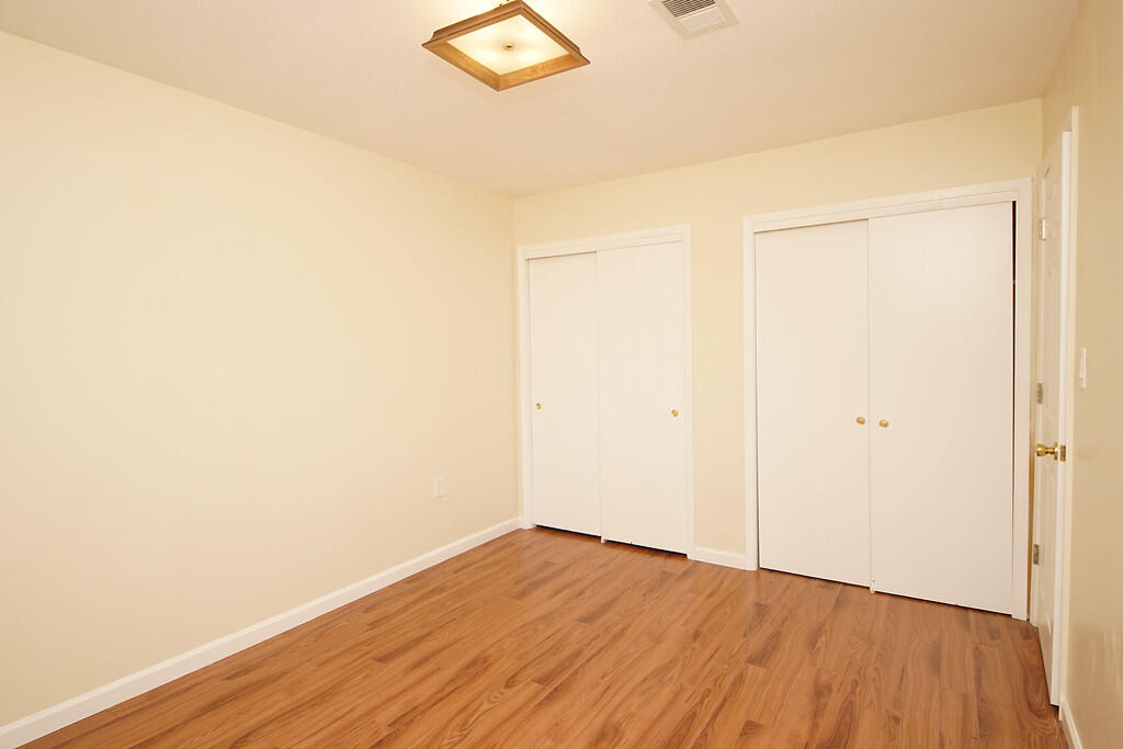 TANGLEWOOD 1ST ADDN LOT 43 BLK A - Residential