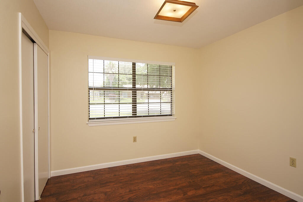 TANGLEWOOD 1ST ADDN LOT 43 BLK A - Residential