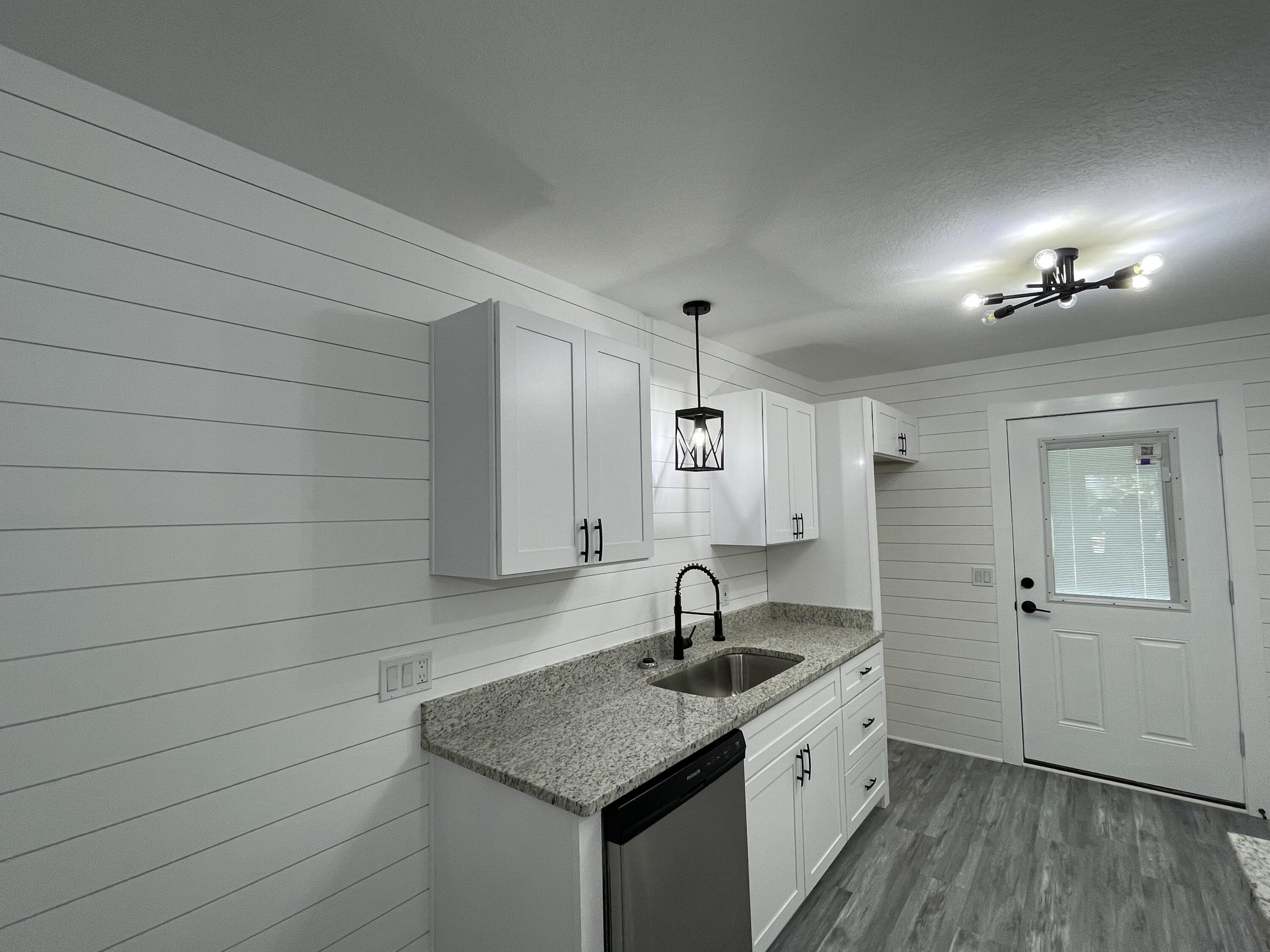 QUAIL HOLLOW T/H - Residential