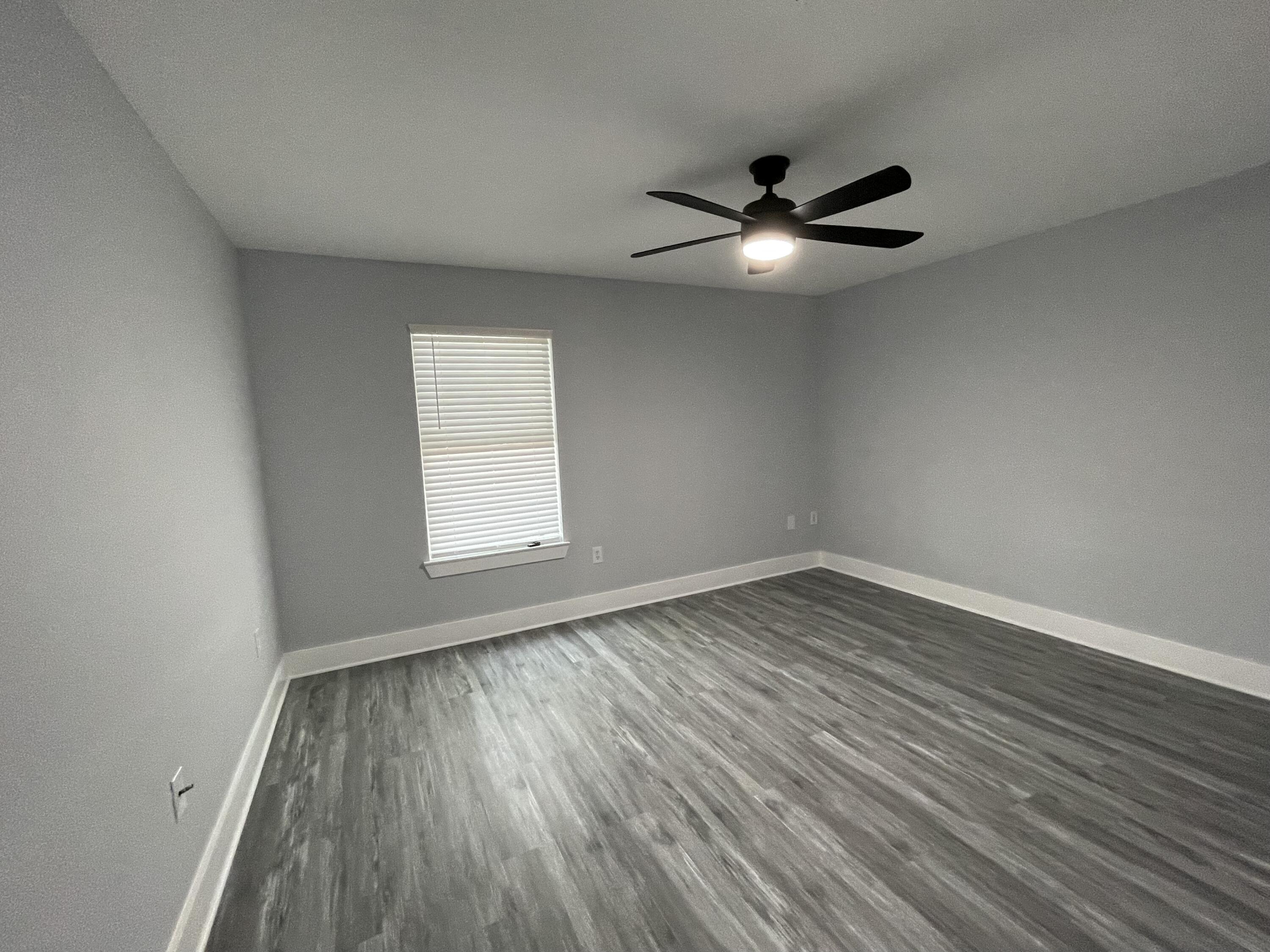 QUAIL HOLLOW T/H - Residential