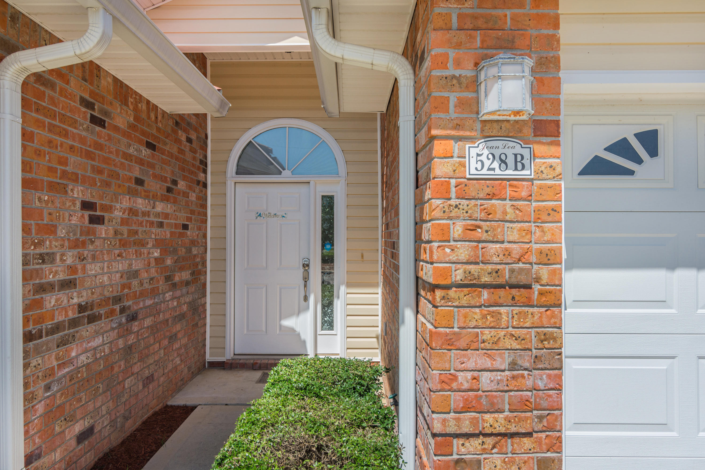 JEAN LEA TOWNHOMES - Residential