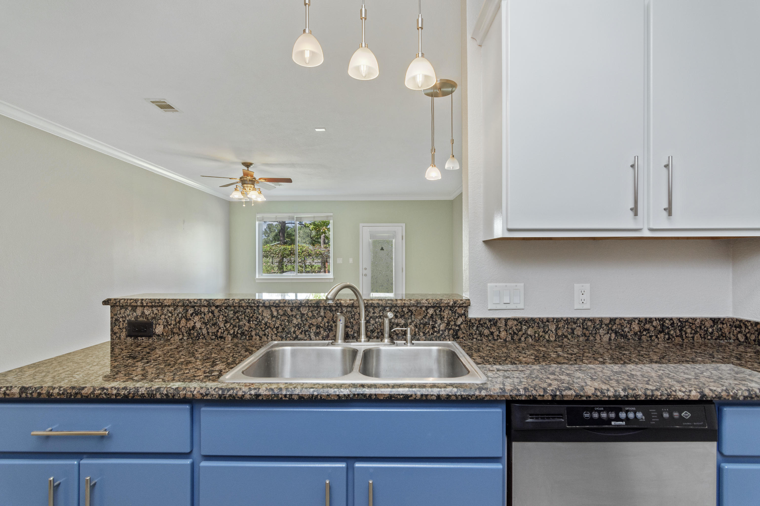 JEAN LEA TOWNHOMES - Residential