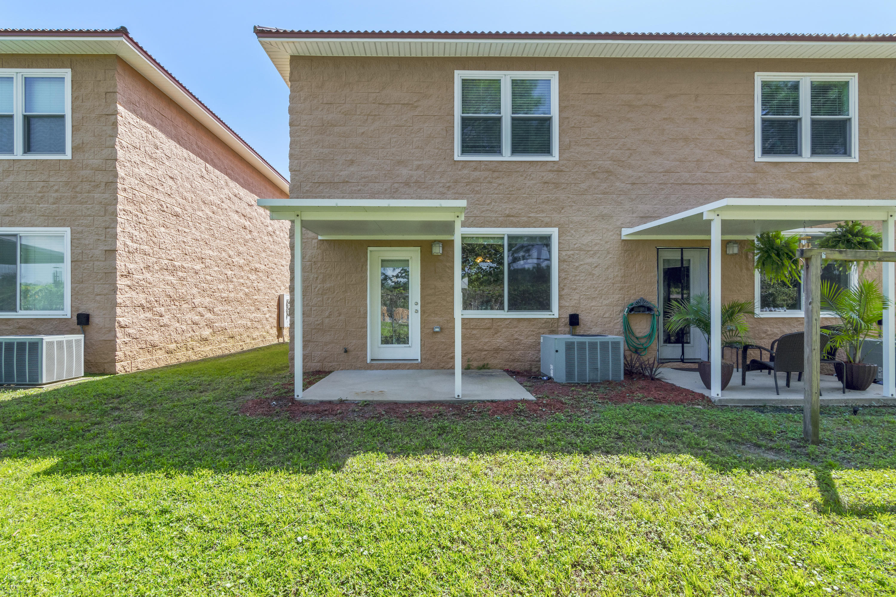 JEAN LEA TOWNHOMES - Residential