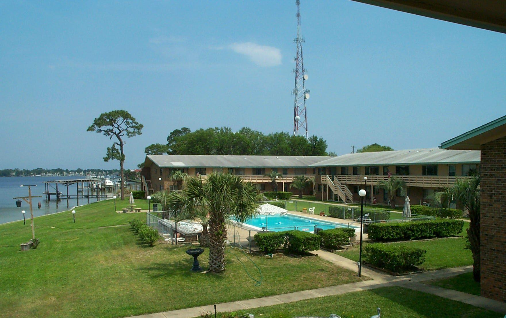 BAYVIEW WATERS CONDO - Residential Lease