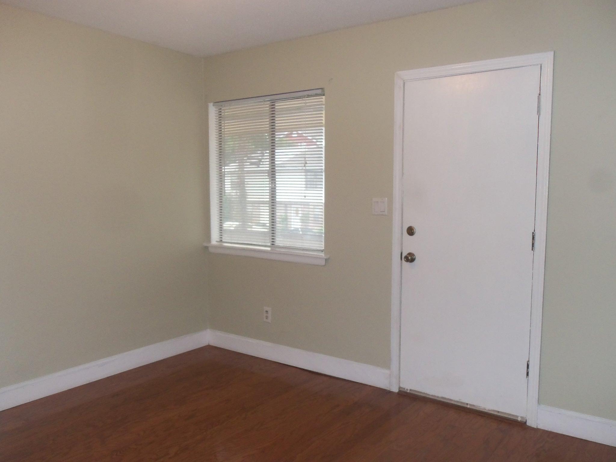 BAYVIEW WATERS CONDO - Residential Lease