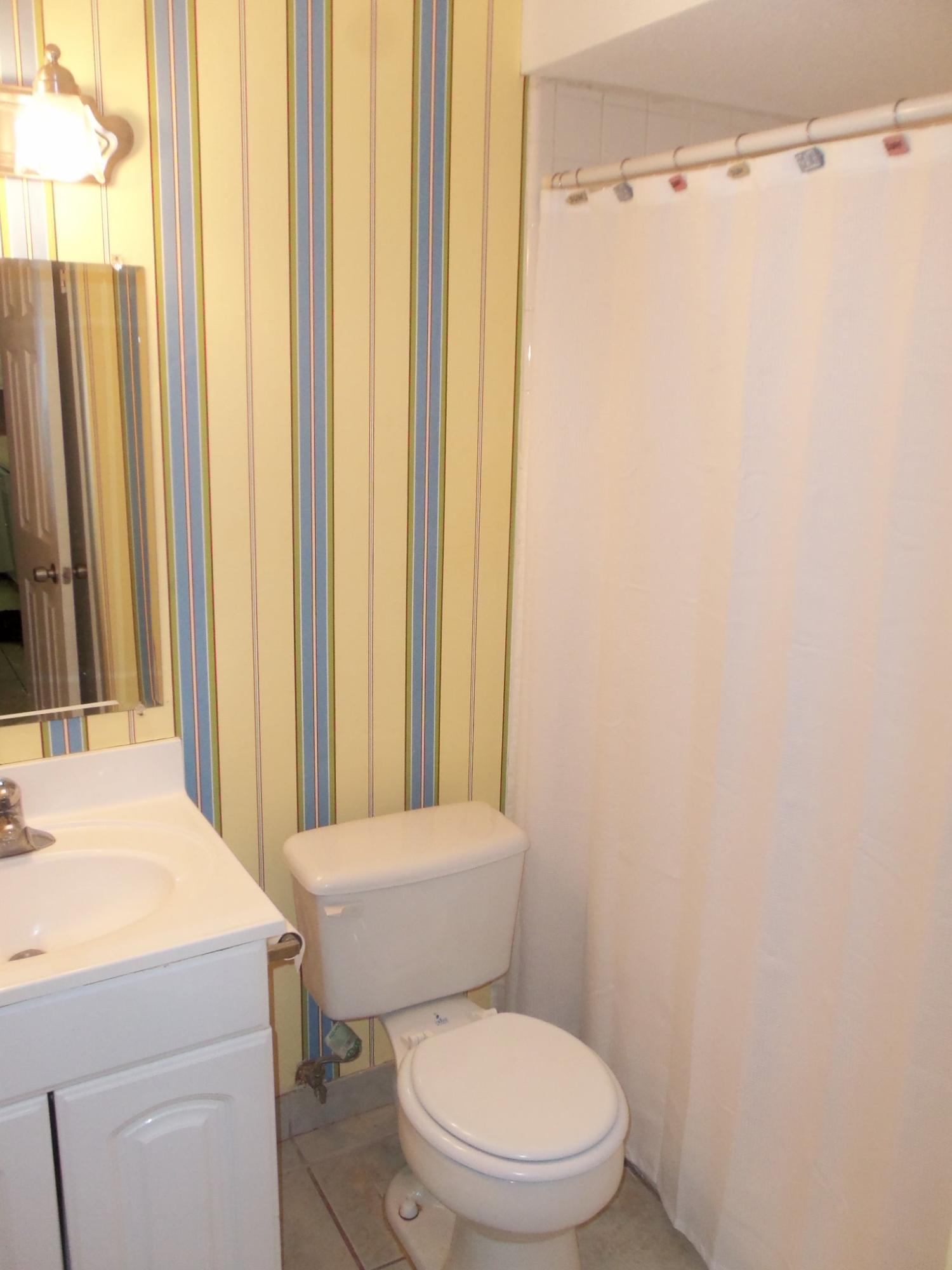 BAYVIEW WATERS CONDO - Residential Lease