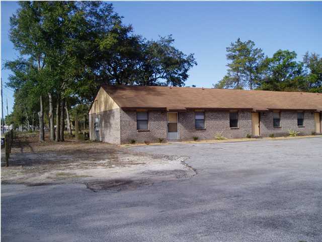 Nice 2 bedroom apartment located in a fourplex and is an end unit. New flooring throughout; plenty of kitchen cabinet space; spacious living room; one bedroom has sliding glass doors that open up to back patio. Additional storage off patio. Cat only allowed with non-ref pet fee. Available November 10.