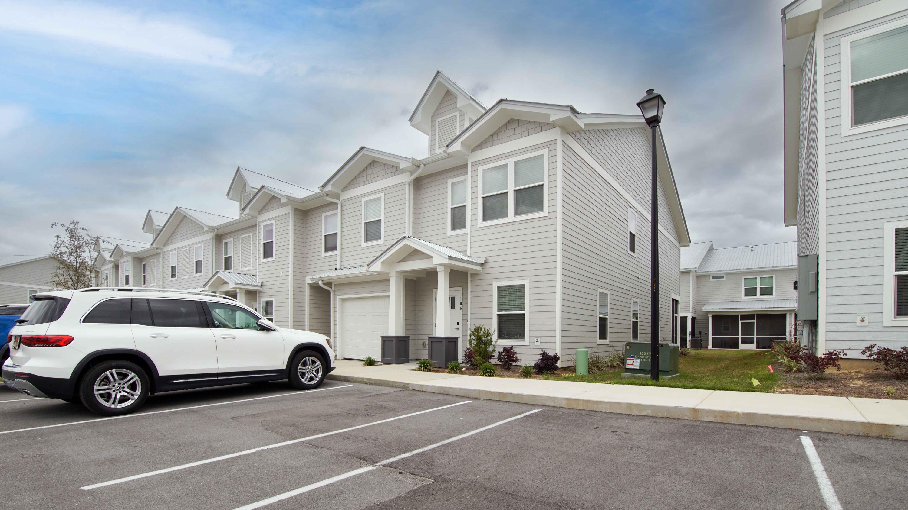 VERANDAS OF FREEPORT, THE - Residential
