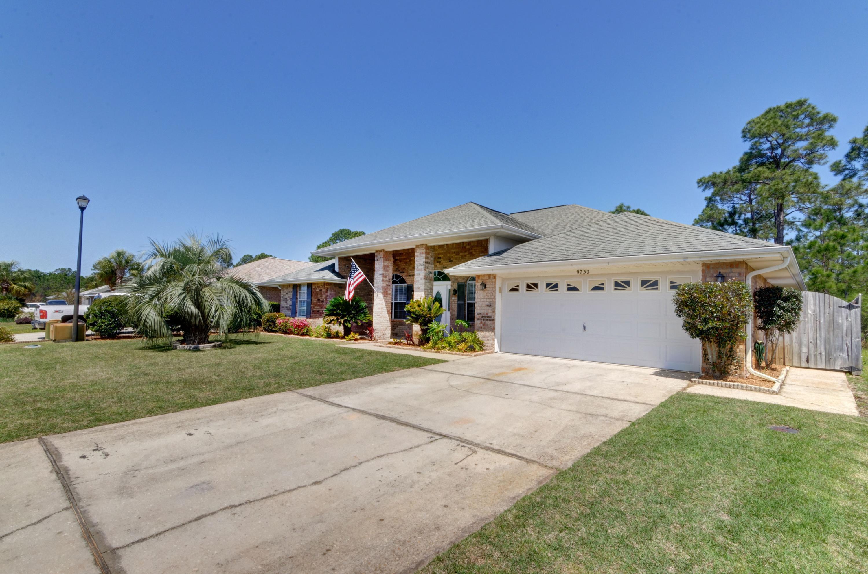 CREETWOOD PLACE - Residential