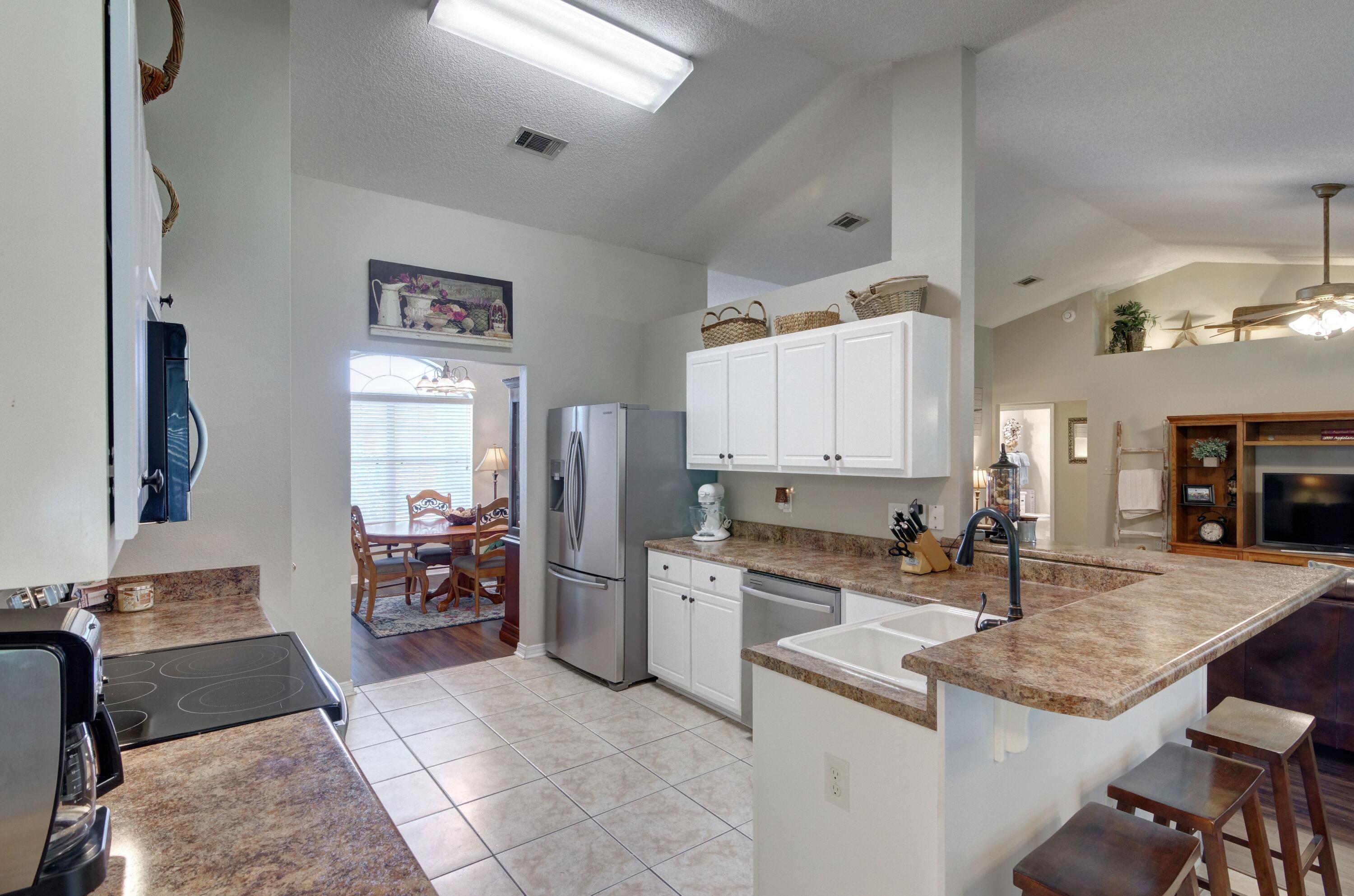 CREETWOOD PLACE - Residential