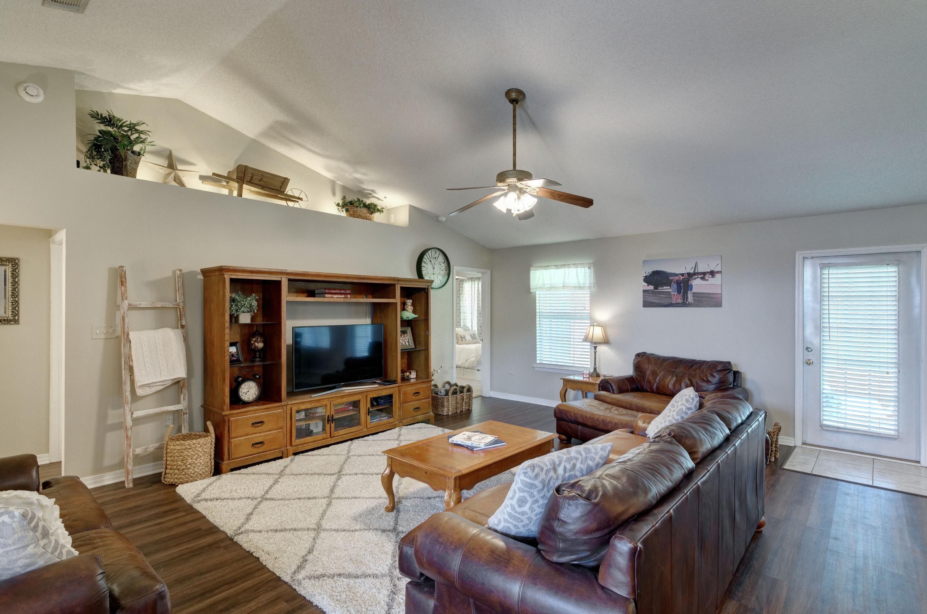 CREETWOOD PLACE - Residential