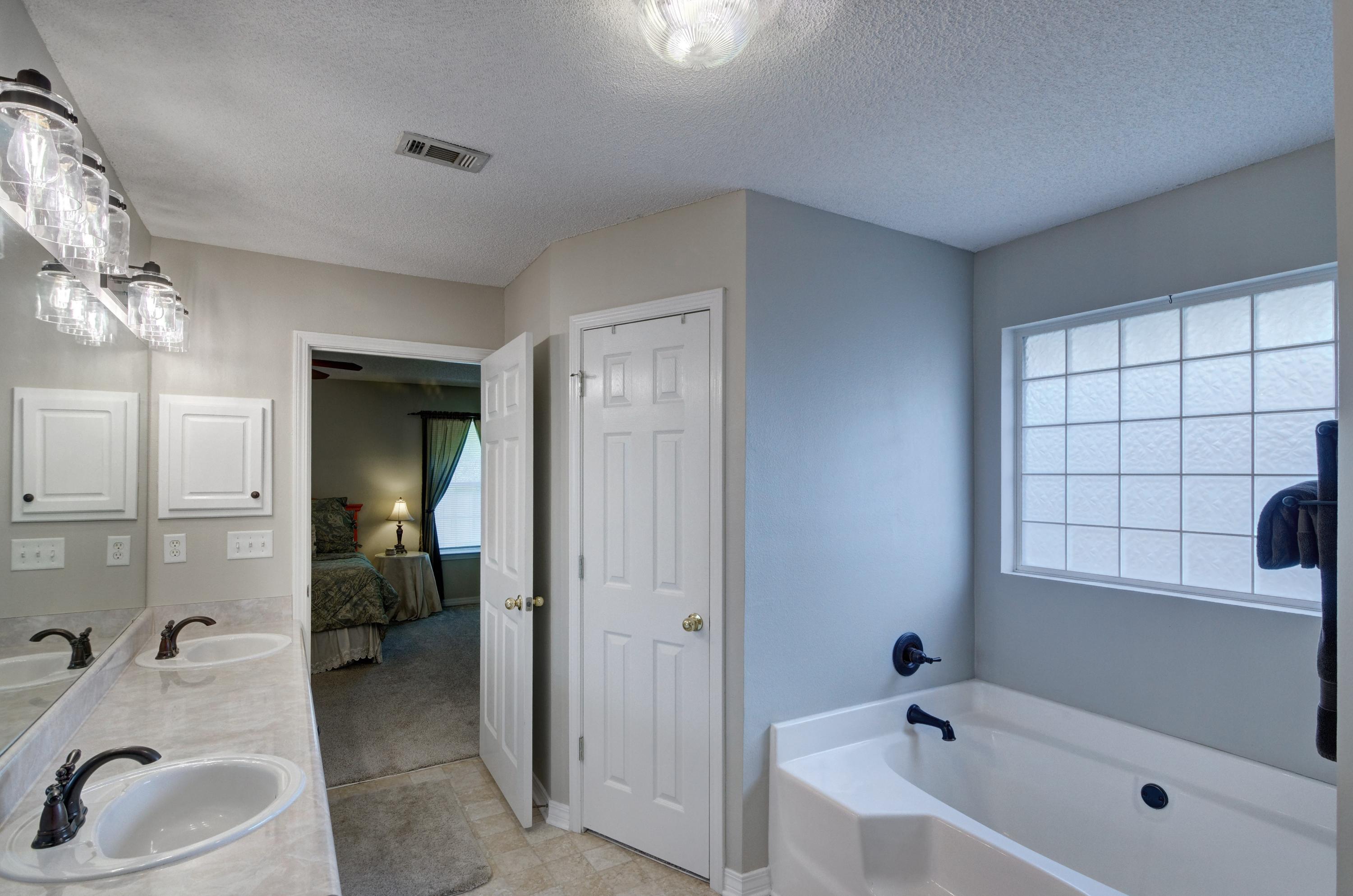 CREETWOOD PLACE - Residential