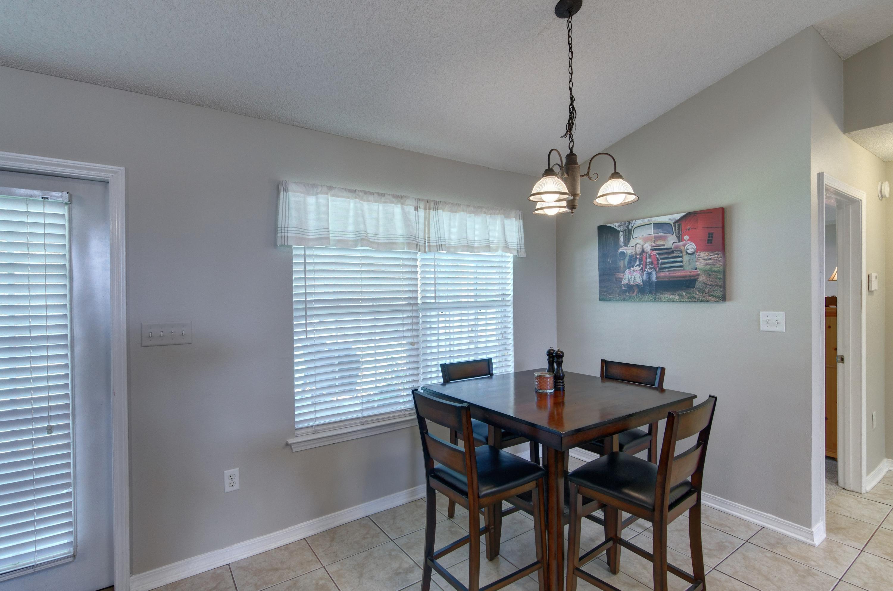 CREETWOOD PLACE - Residential