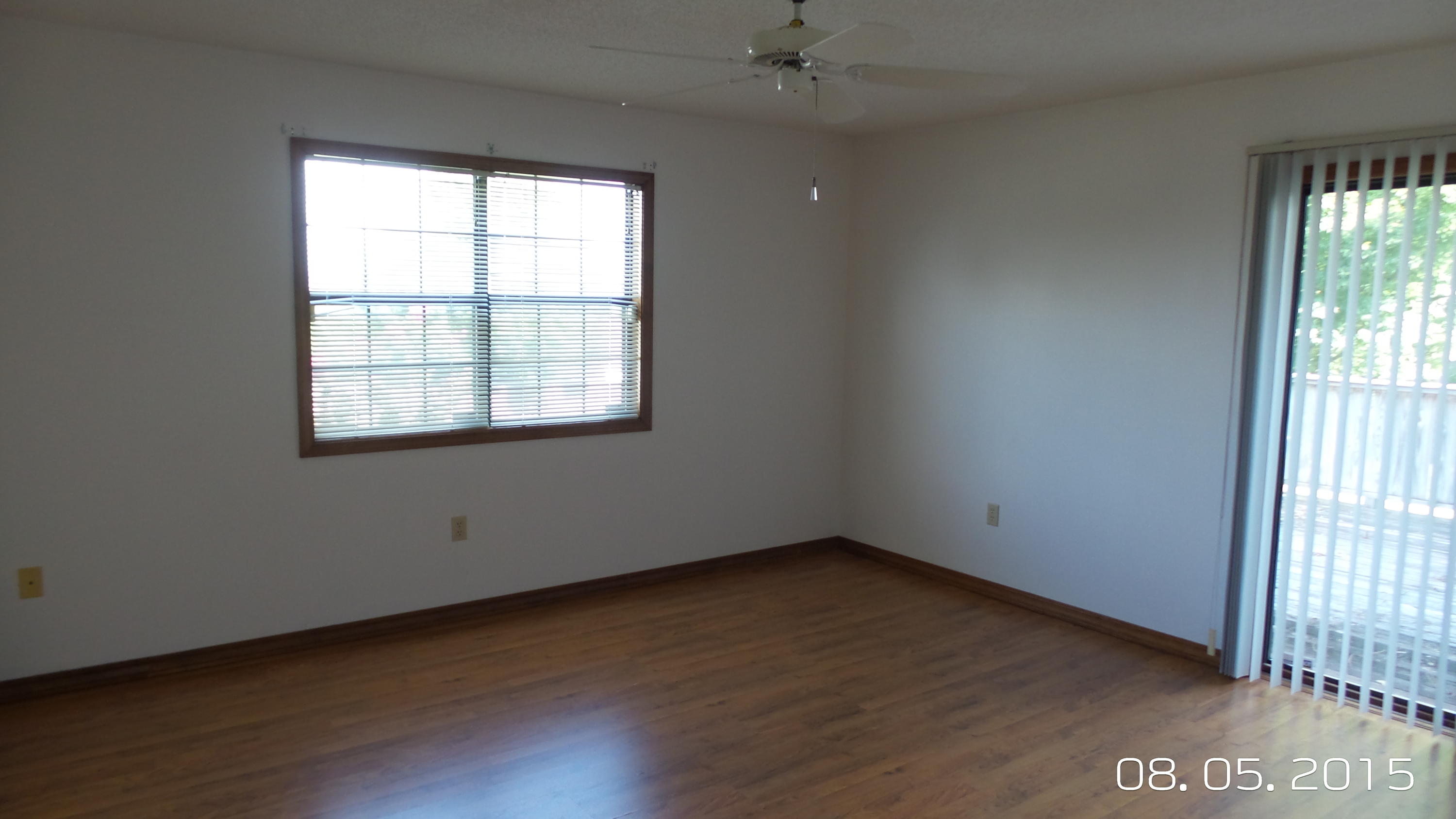 COUNTRYVIEW ESTATES - Residential Lease