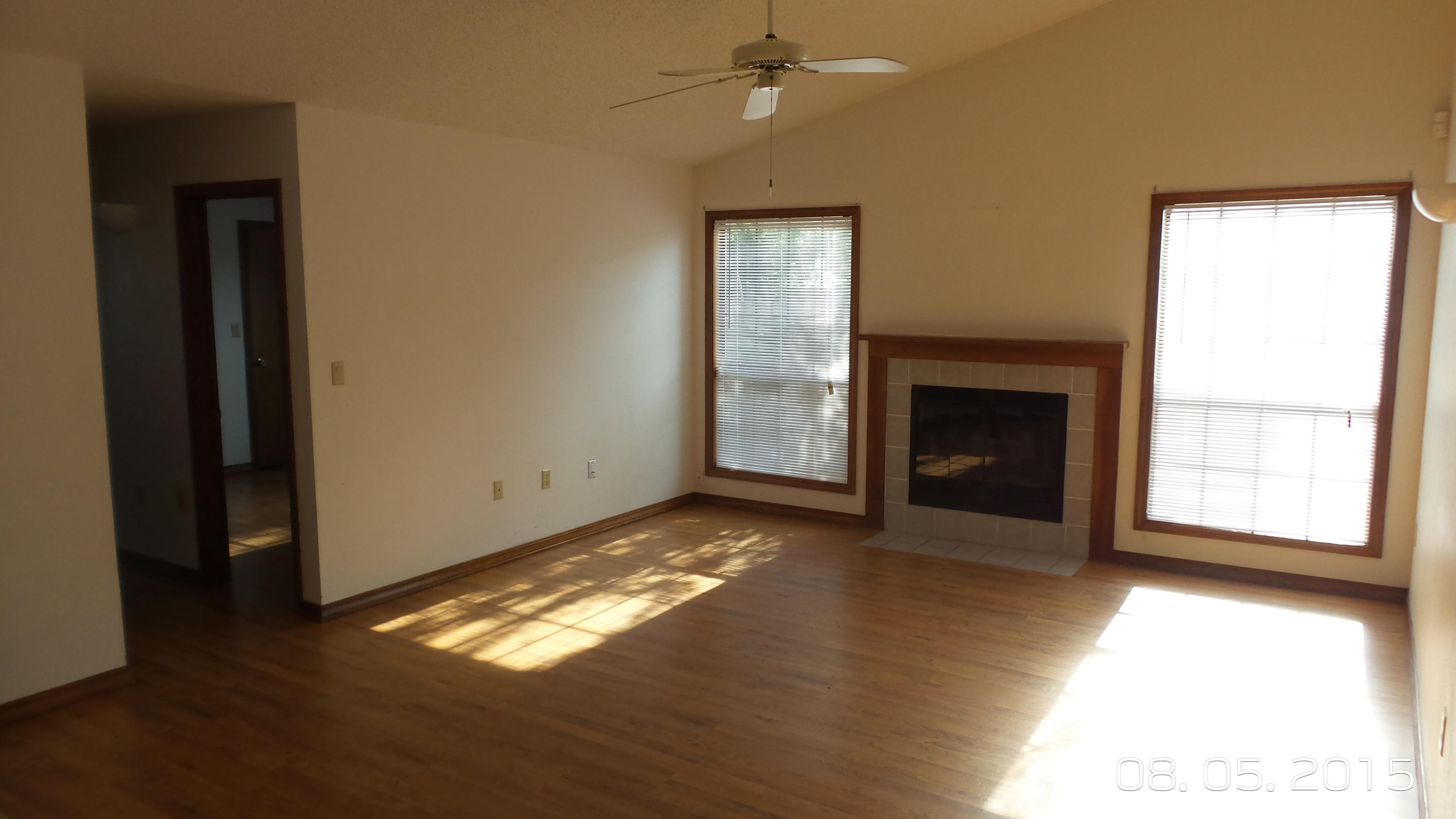 COUNTRYVIEW ESTATES - Residential Lease
