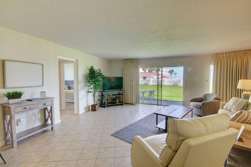 EL MATADOR CONDO - Residential