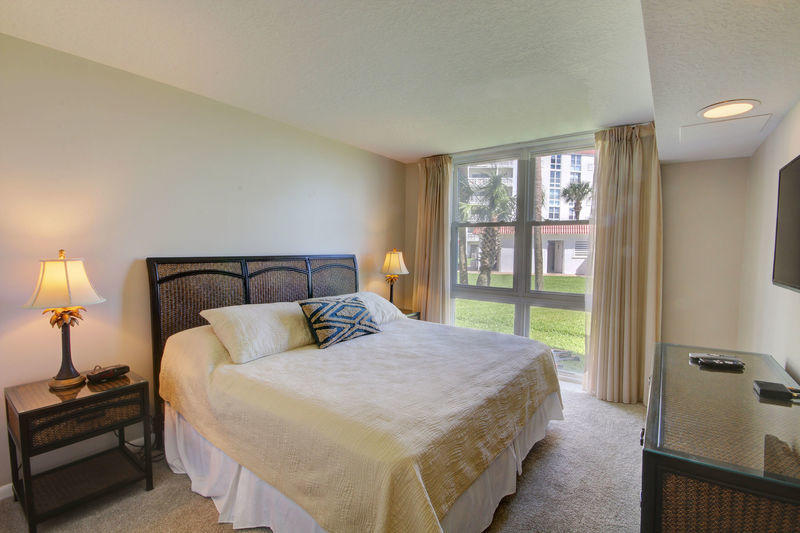 EL MATADOR CONDO - Residential