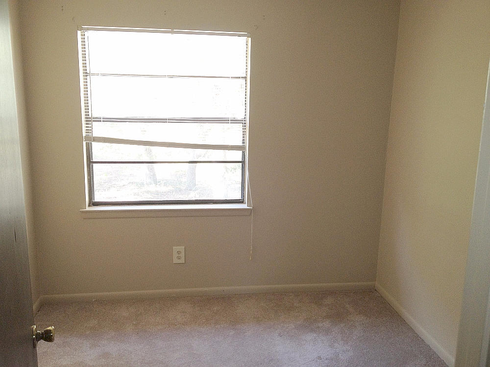 PORT DIXIE - Residential Lease