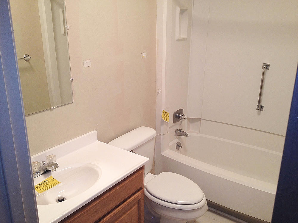 PORT DIXIE - Residential Lease