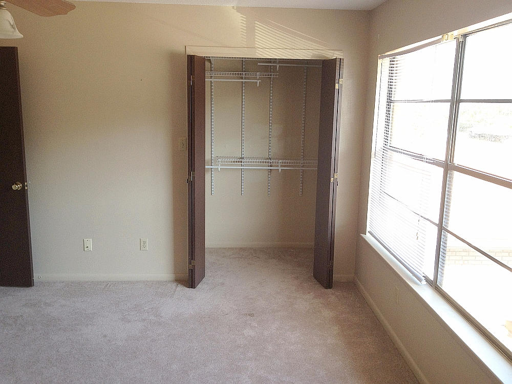PORT DIXIE - Residential Lease