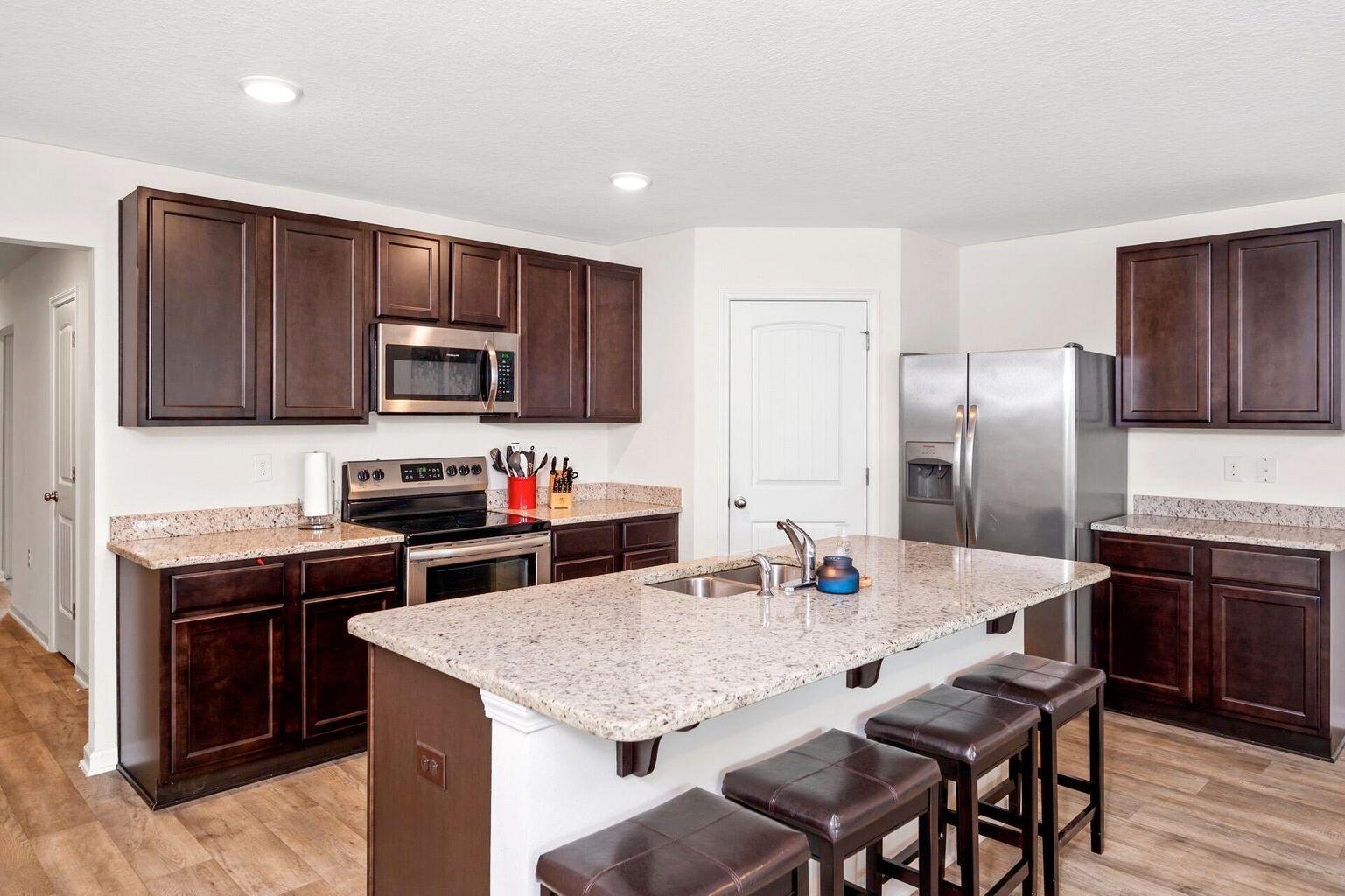 Redstone Commons - Residential Lease