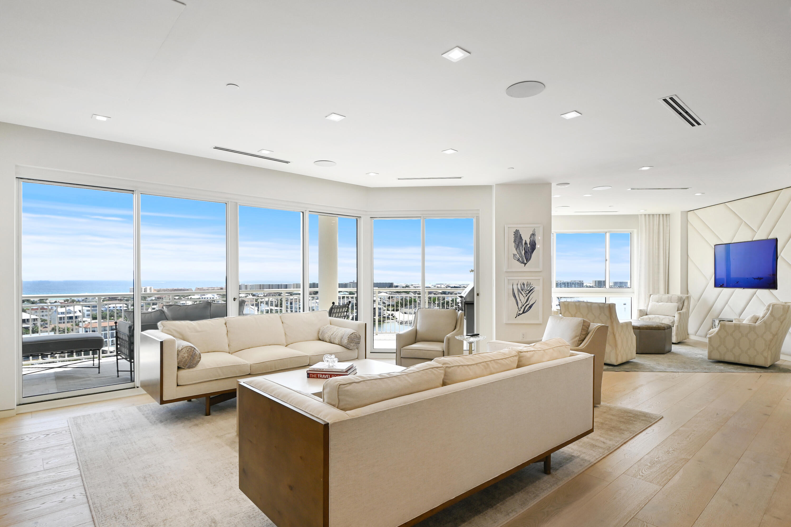 GRAND HARBOR - Residential