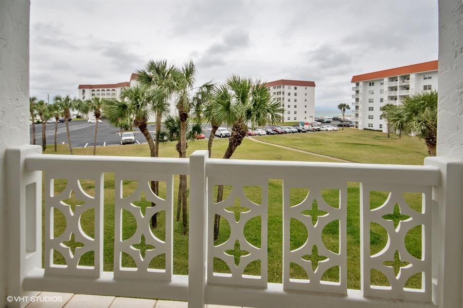 EL MATADOR CONDO - Residential