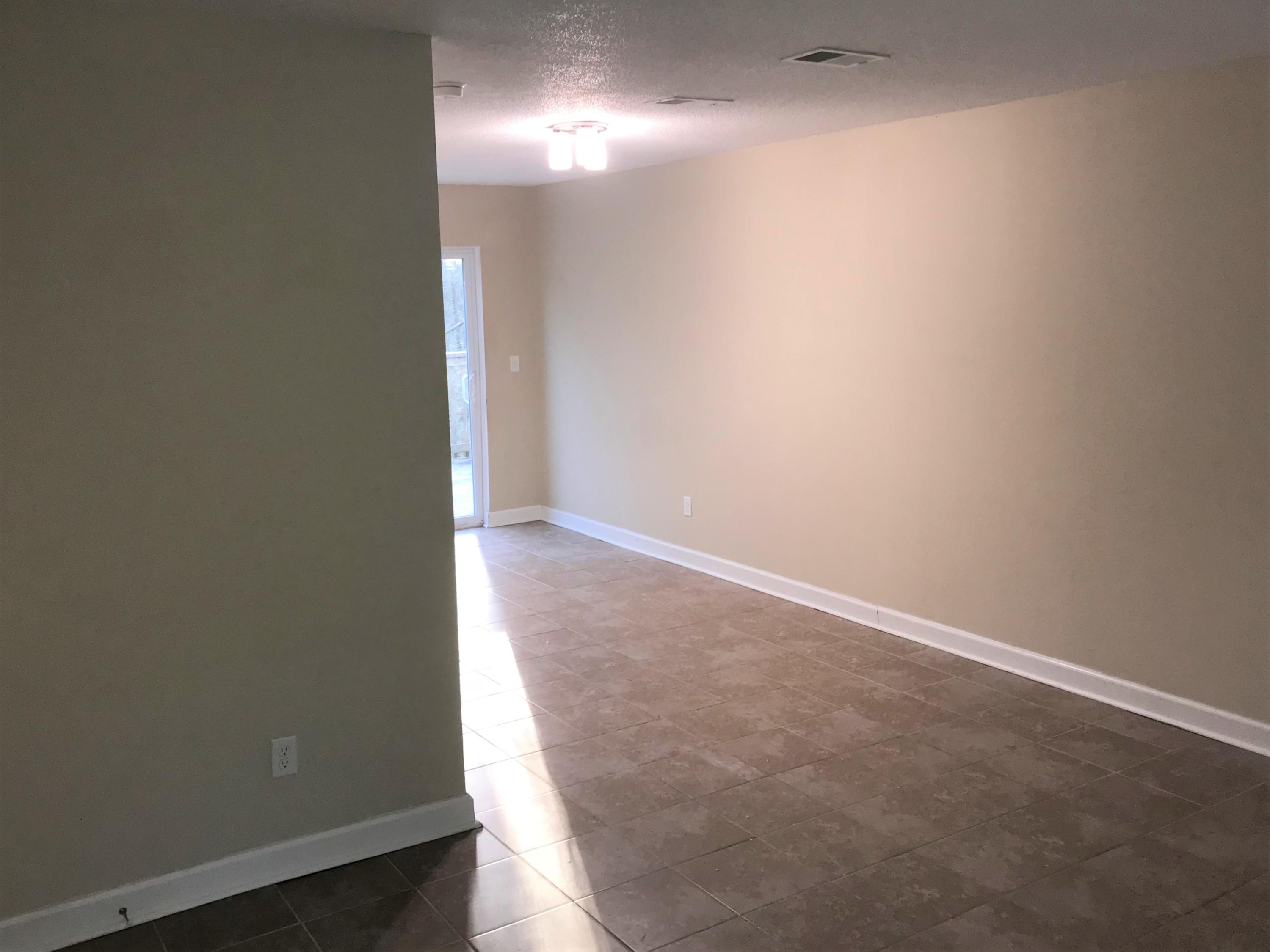 TURKEY CREEK APT - Residential Lease