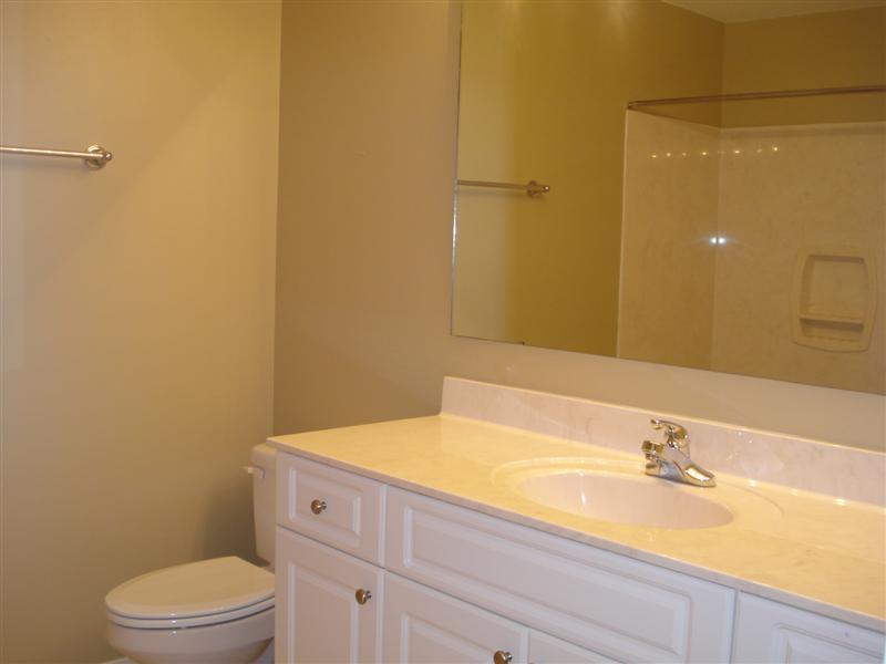 REFLECTIONS AT BLUEWATER BAY T/H - Residential Lease