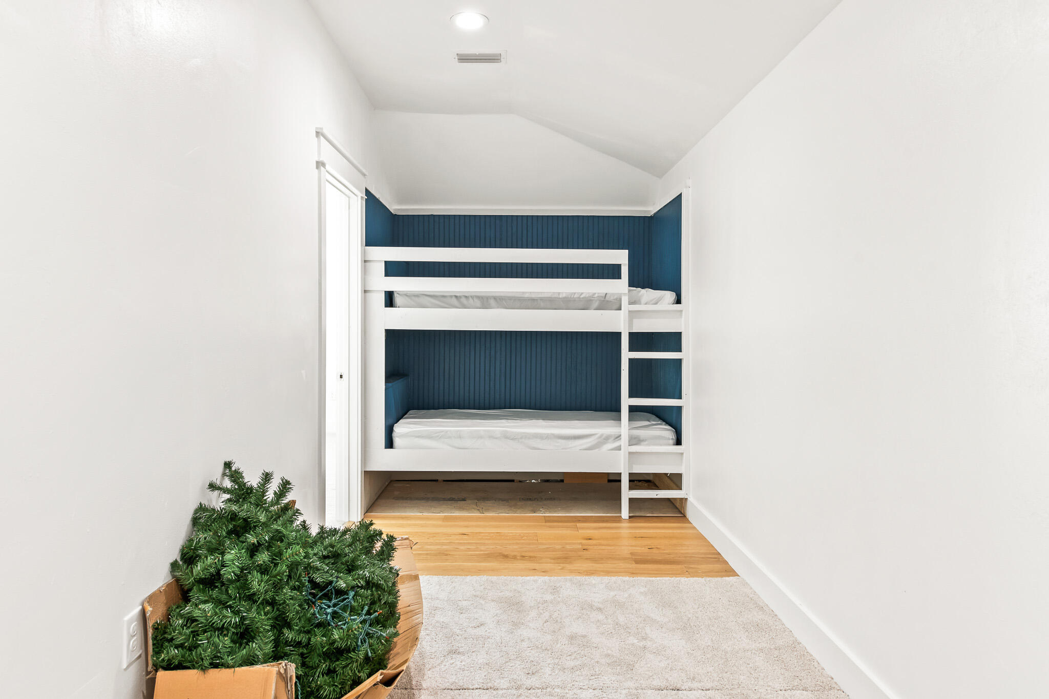SEACROFT HEIGHTS - Residential