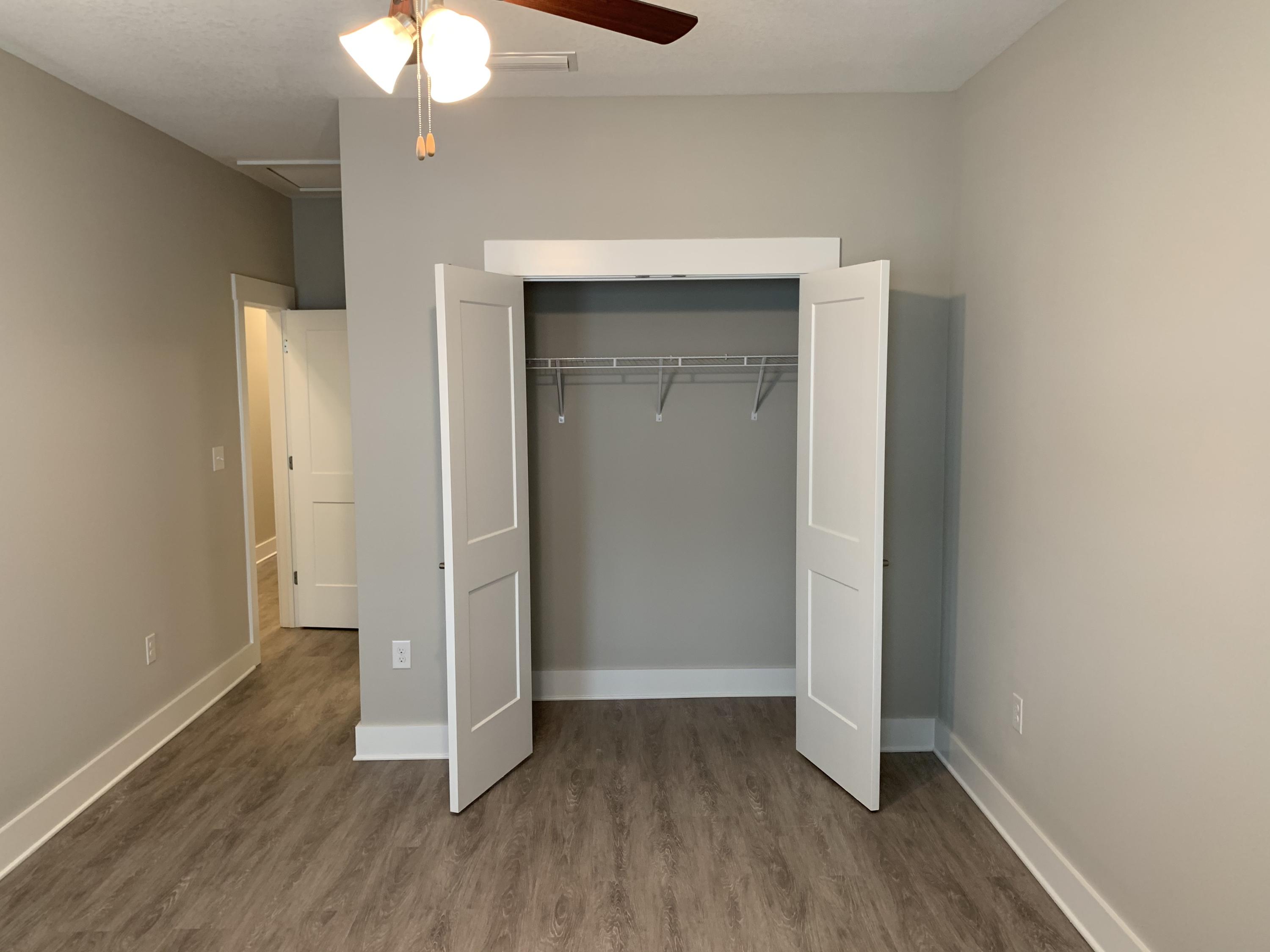 VERANDAS AT FREEPORT - Residential Lease