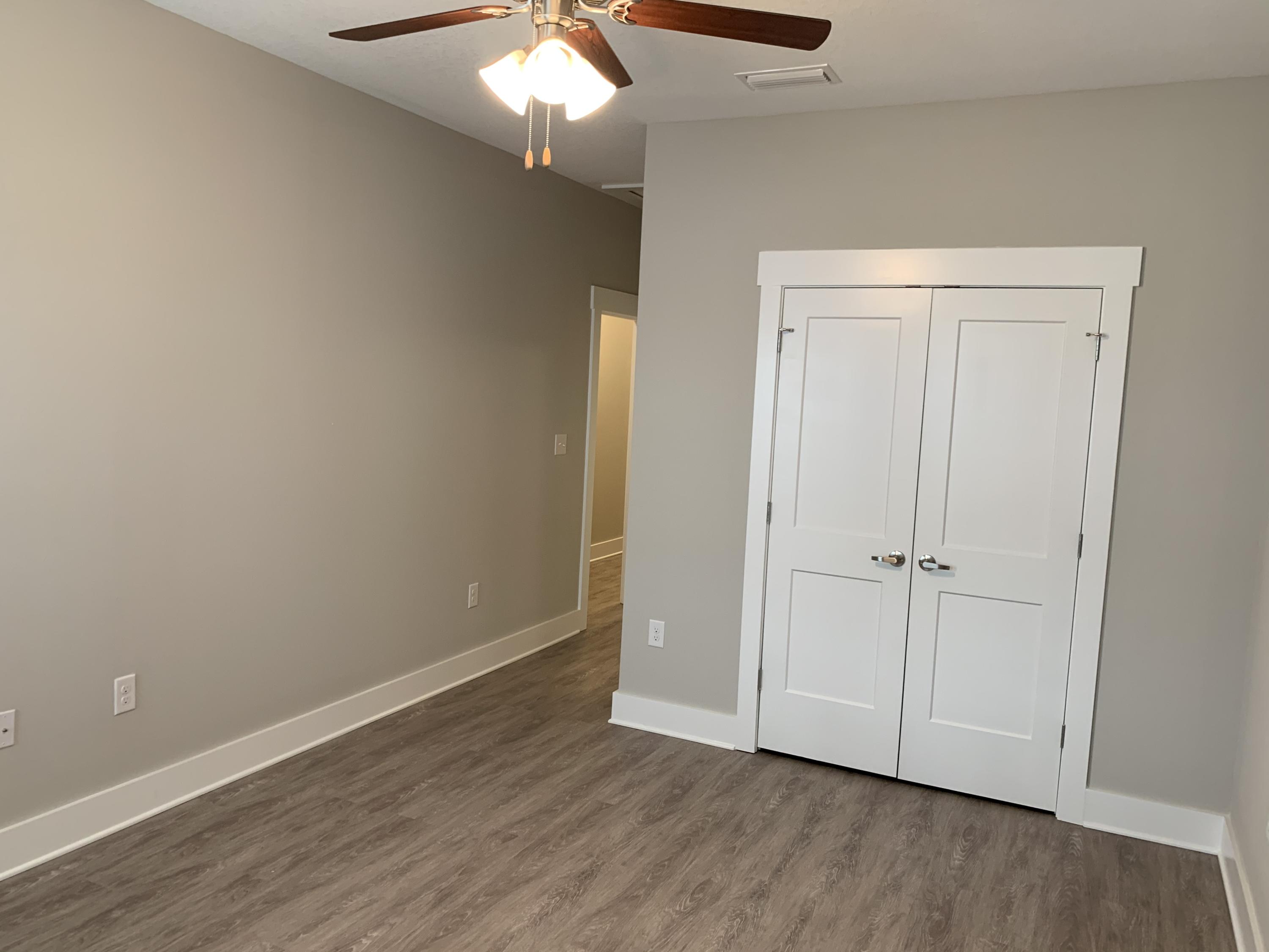 VERANDAS AT FREEPORT - Residential Lease