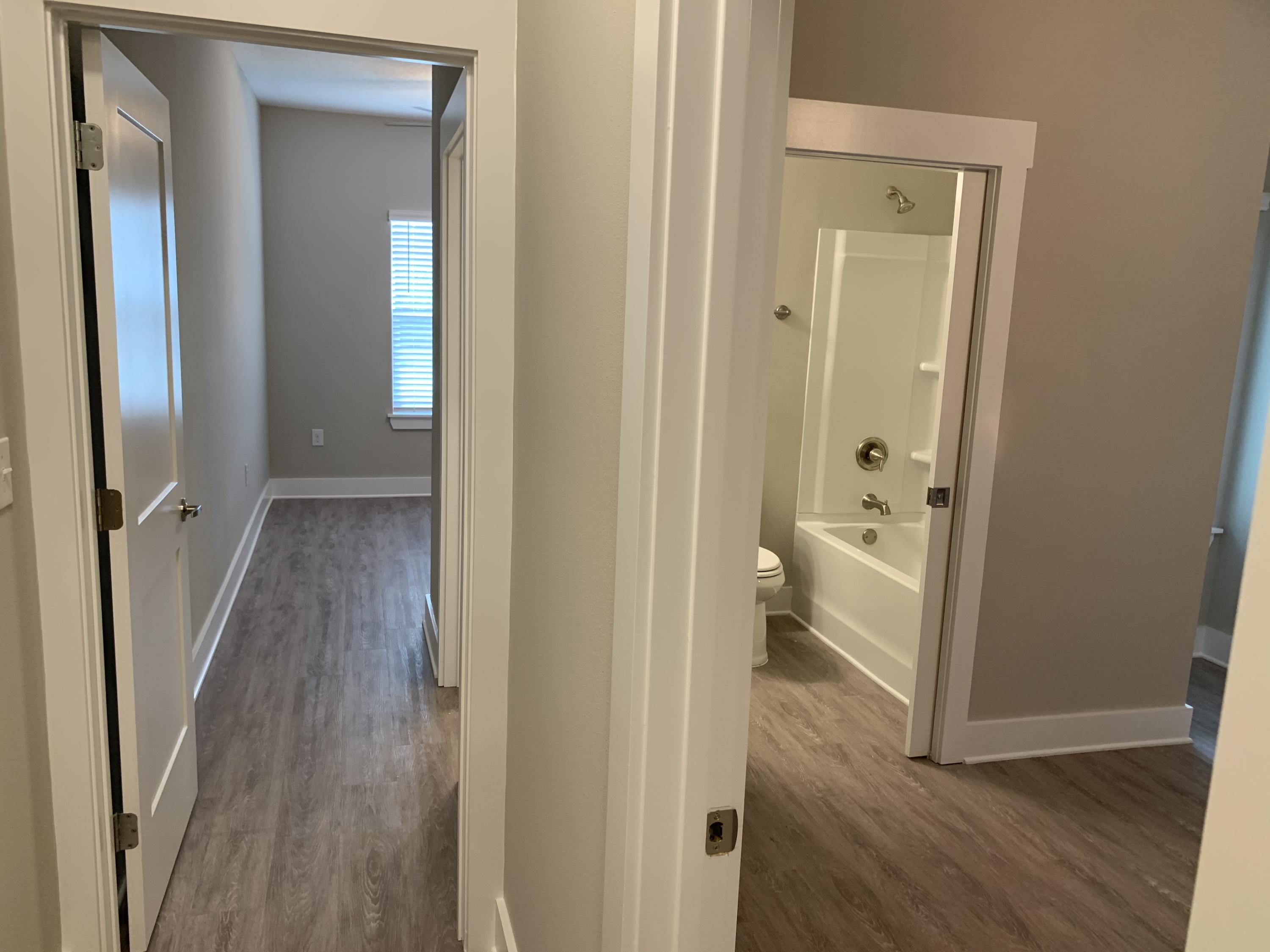 VERANDAS AT FREEPORT - Residential Lease