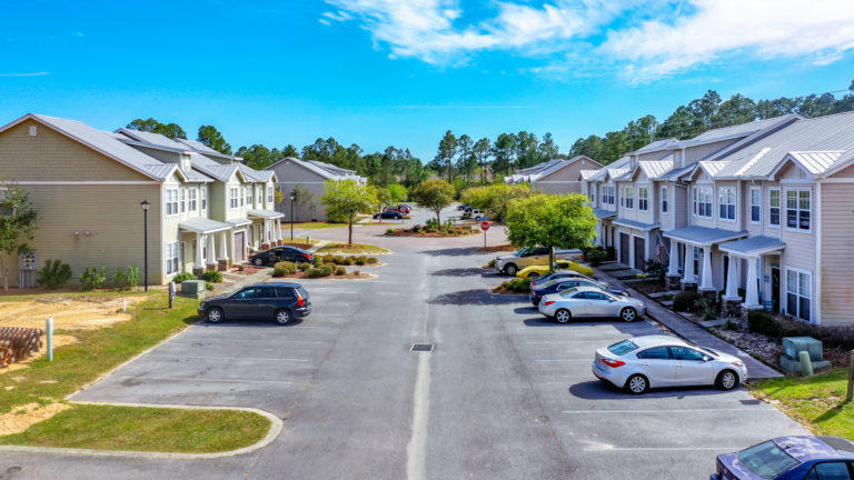 VERANDAS AT FREEPORT - Residential Lease