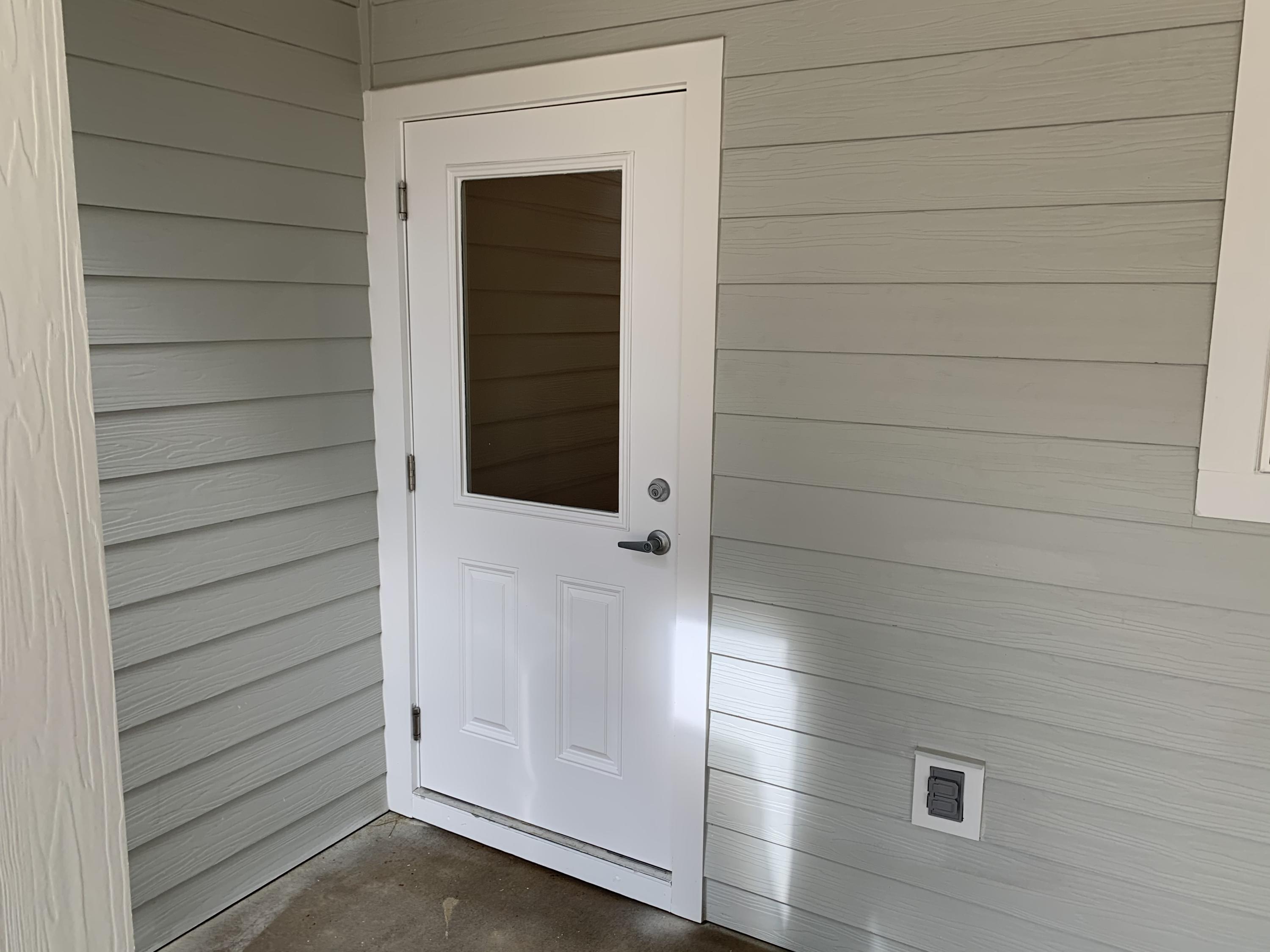 VERANDAS AT FREEPORT - Residential Lease