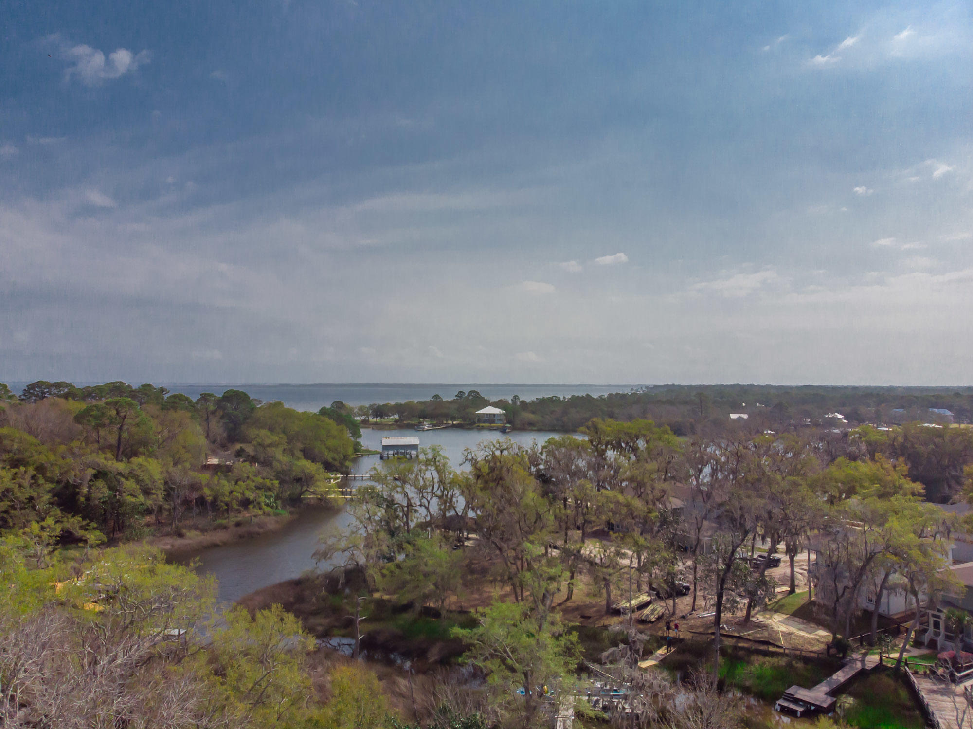 SACRED OAKS - Land